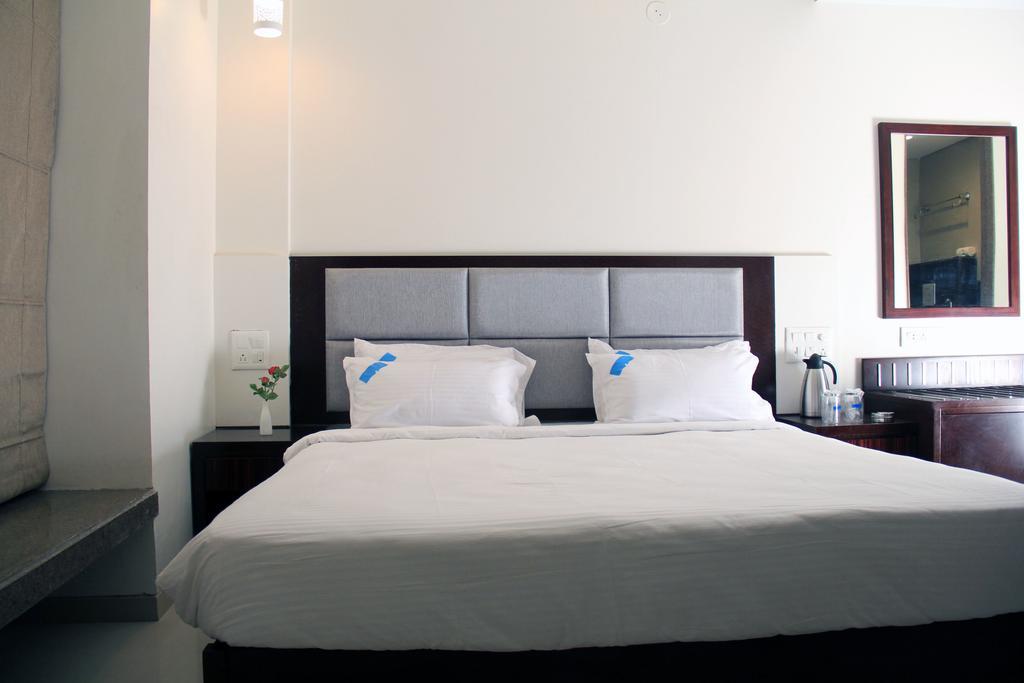 Hotel The Sky Court à Aurangābād Chambre photo